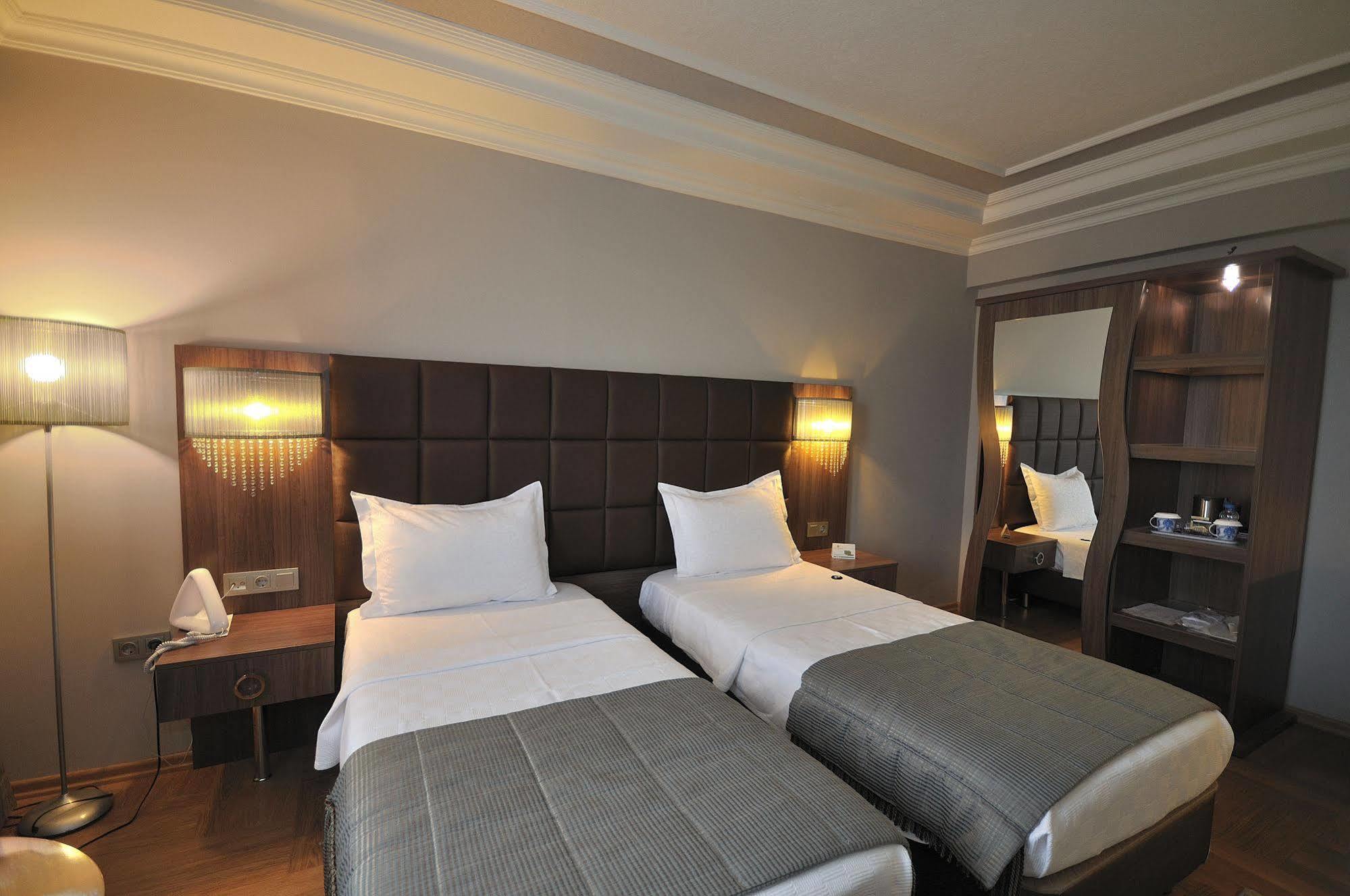Grand Atakum Hotel Samsun Exteriör bild