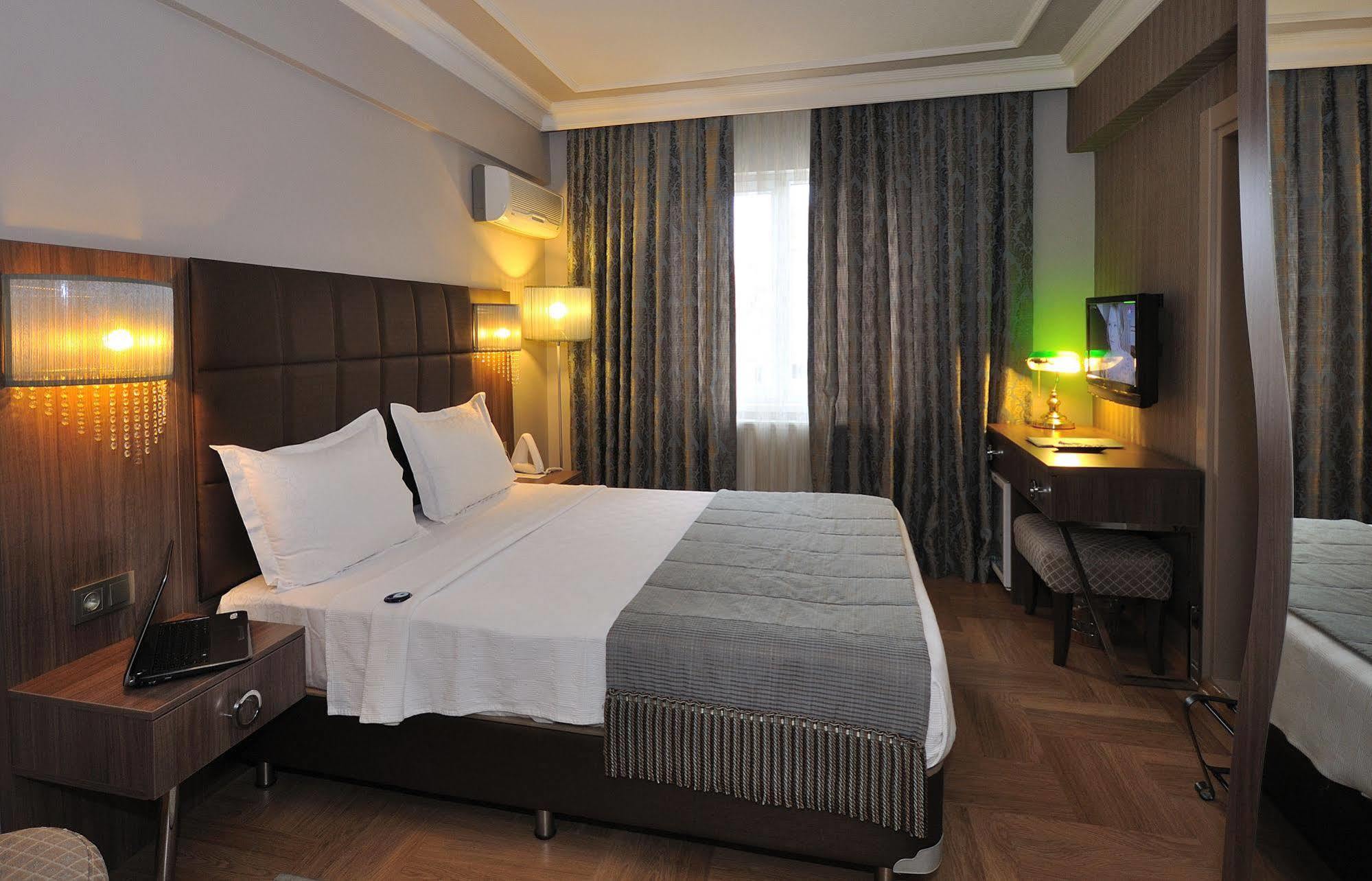 Grand Atakum Hotel Samsun Exteriör bild